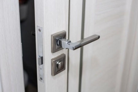 Quelles huisseries choisir pour vos portes int&eacute;rieures ?