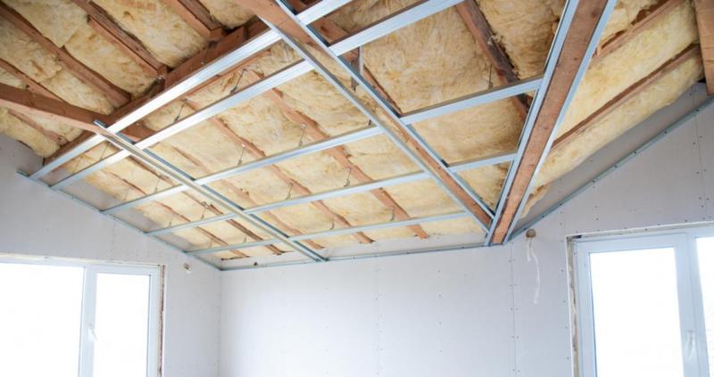 R&eacute;ussir la pose de plafond &agrave; Saint Aubin d'Aubign&eacute; en 5 &eacute;tapes