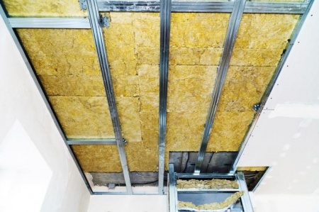 Installation d'un faux-plafond &agrave; Saint Aubin d'Aubign&eacute;, nos &eacute;tapes cl&eacute;s